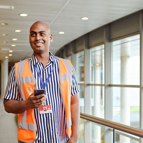 'Ik ben trots als elke koffer toch op tijd met het goede vliegtuig meegaat.'